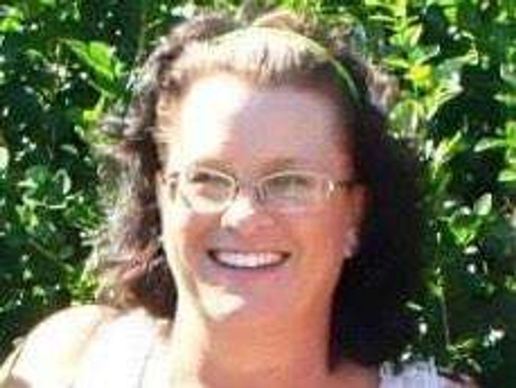 Esther Louise Waldron Profile Photo