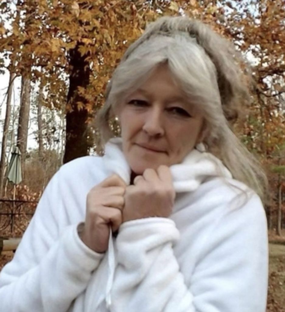 Mary Louise Davis Profile Photo