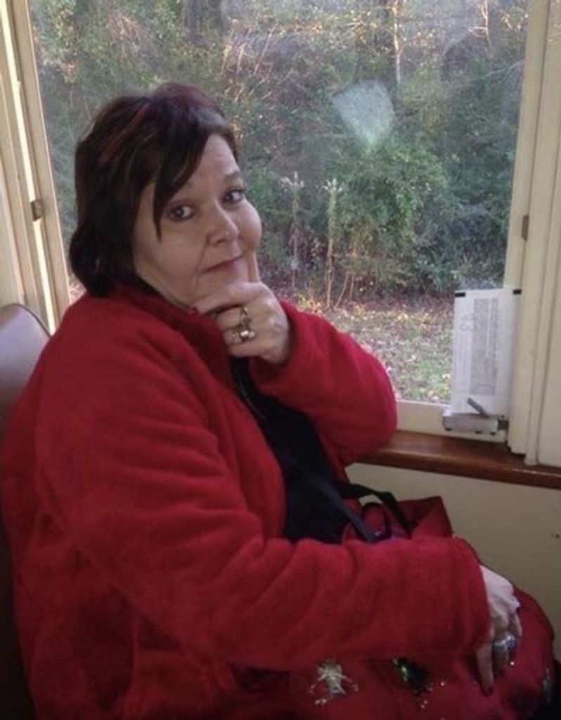 Lisa Pierce May Profile Photo