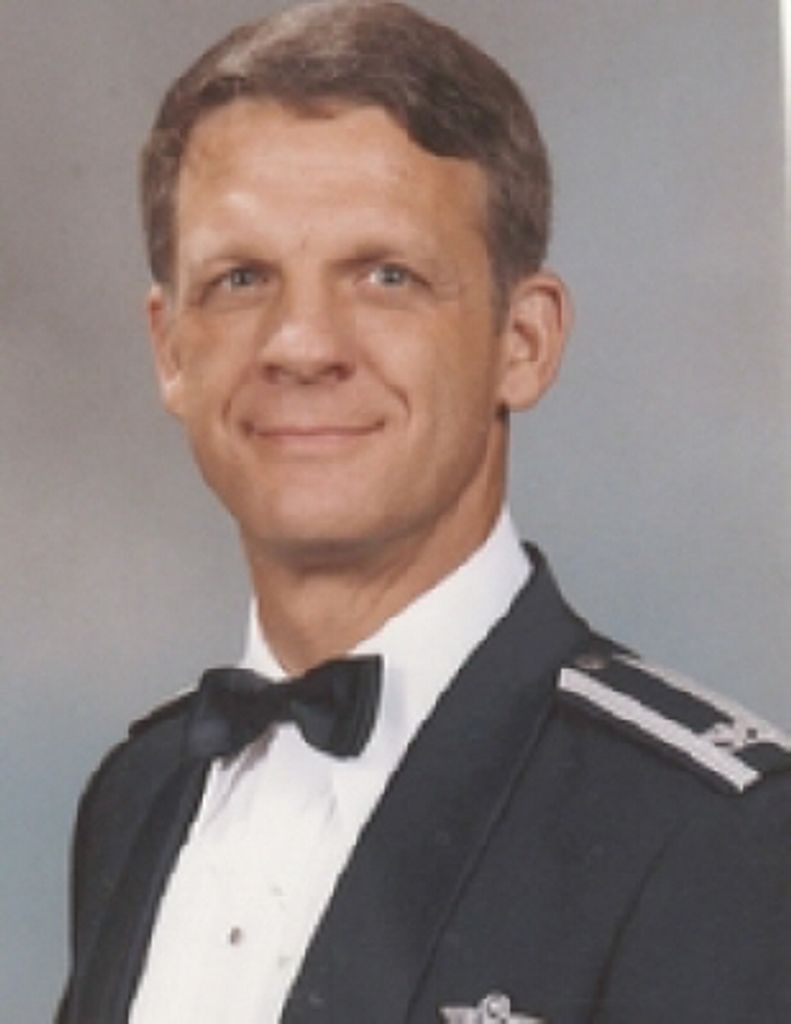 Thomas Lee Sutton Profile Photo