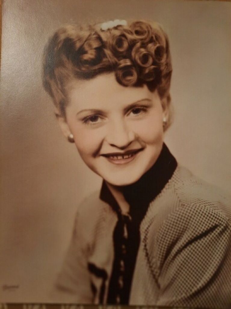 Charlotte "Cricket" Maxine Helm-Larue Profile Photo