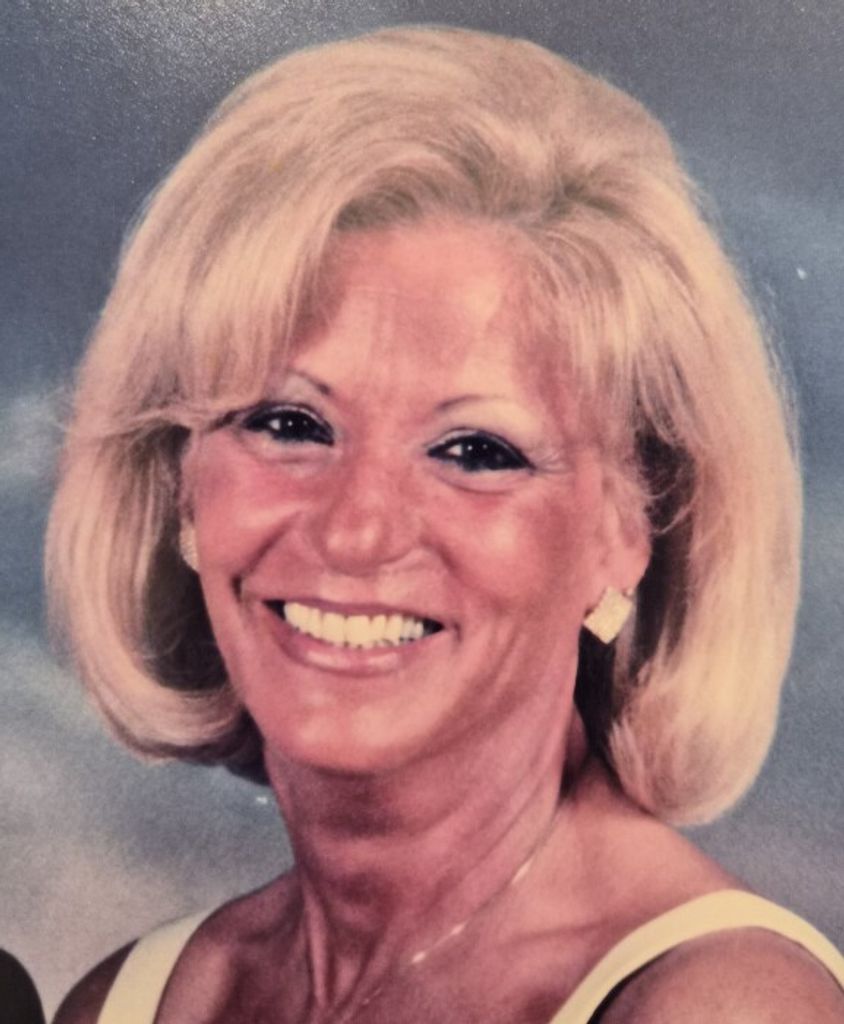 Linda A. (Dipippo)  Aveni Profile Photo