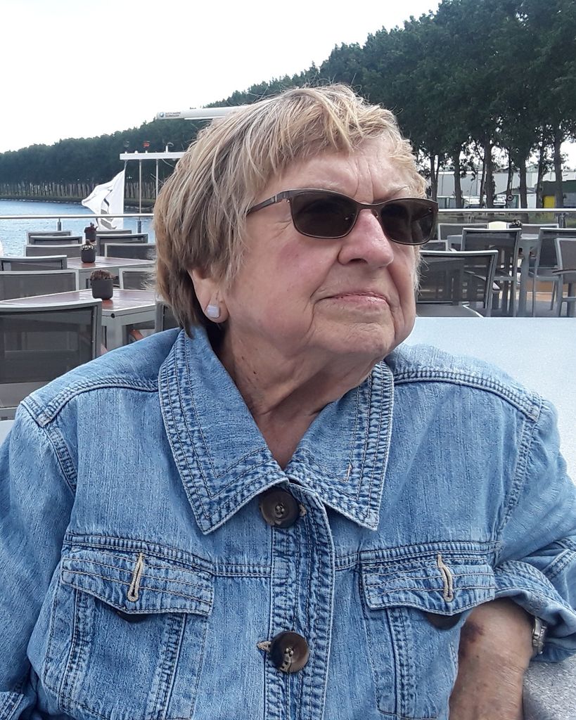 Carol Laurine Prince