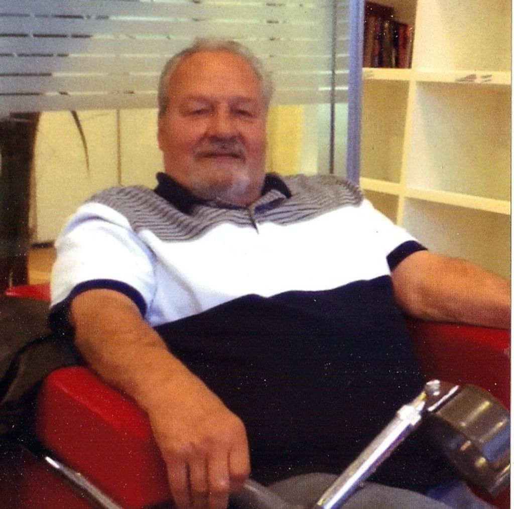 Daniel Adams