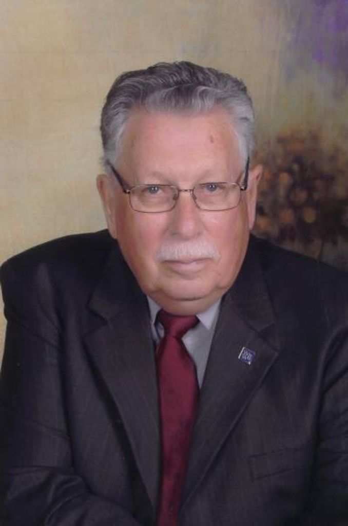 Sam Bingham Holmes Profile Photo