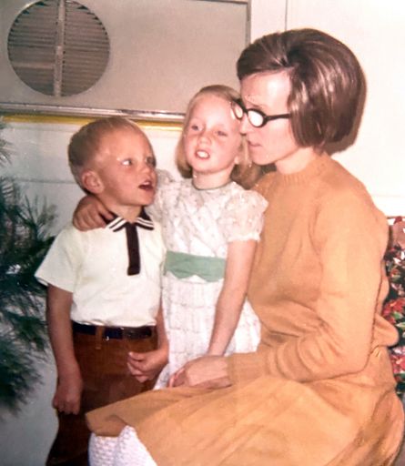 Nora Nelson photo gallery thumbnail 7 of 182