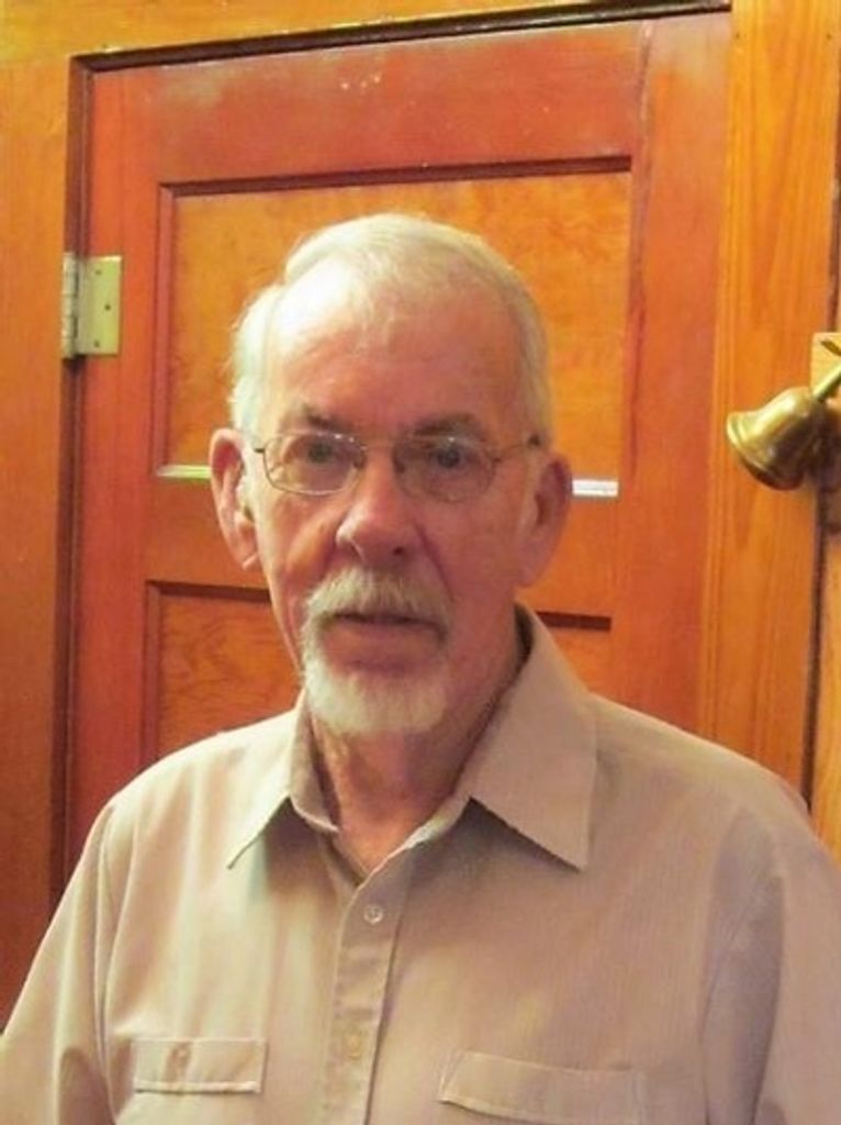 Paul Moline Saunders