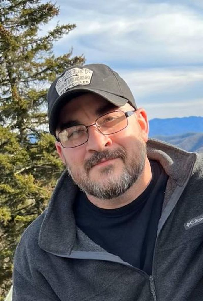 Eric Lee Robinson Profile Photo