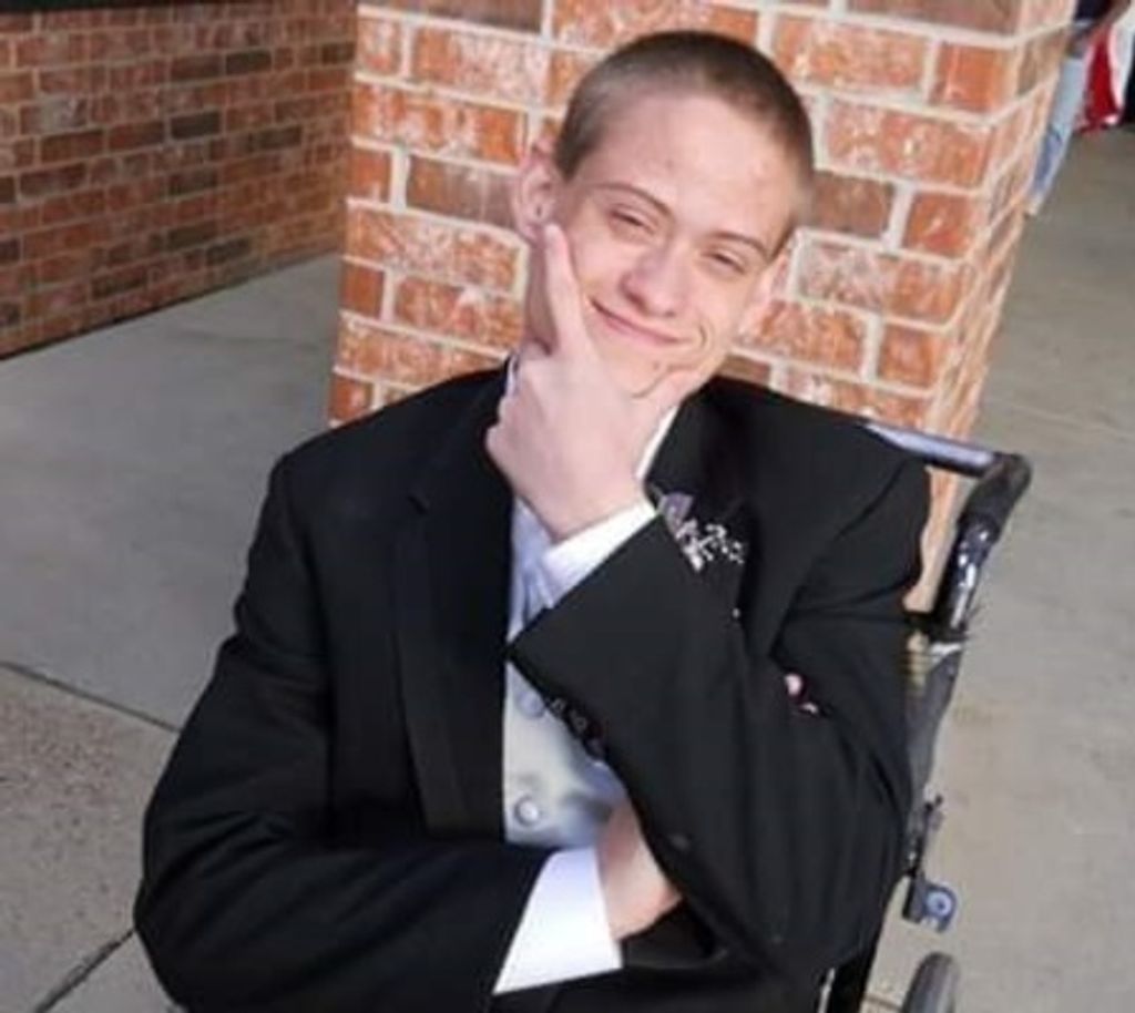Aaron Desherlia