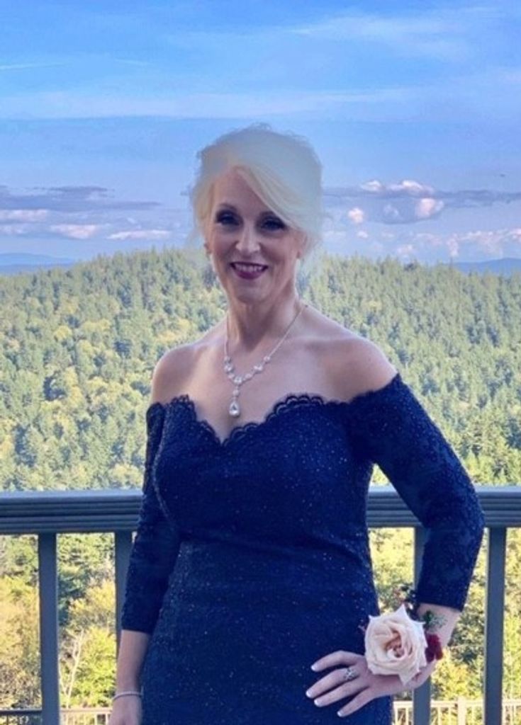 Crista Ann Thompson Profile Photo