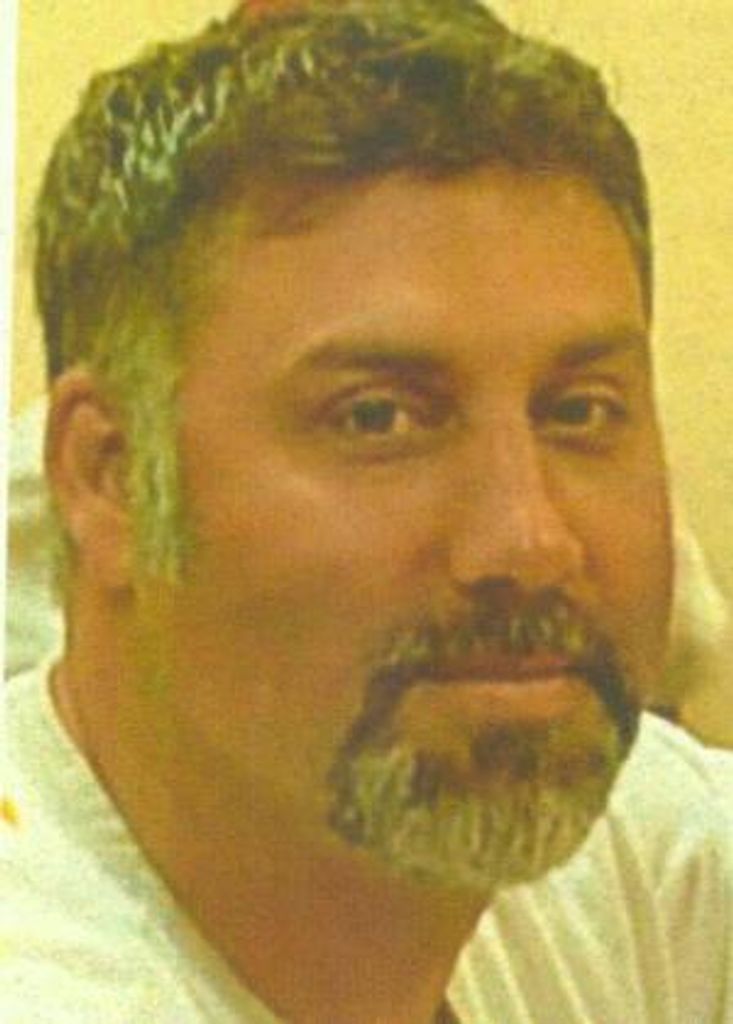 Mr.    Ricky W. Davis