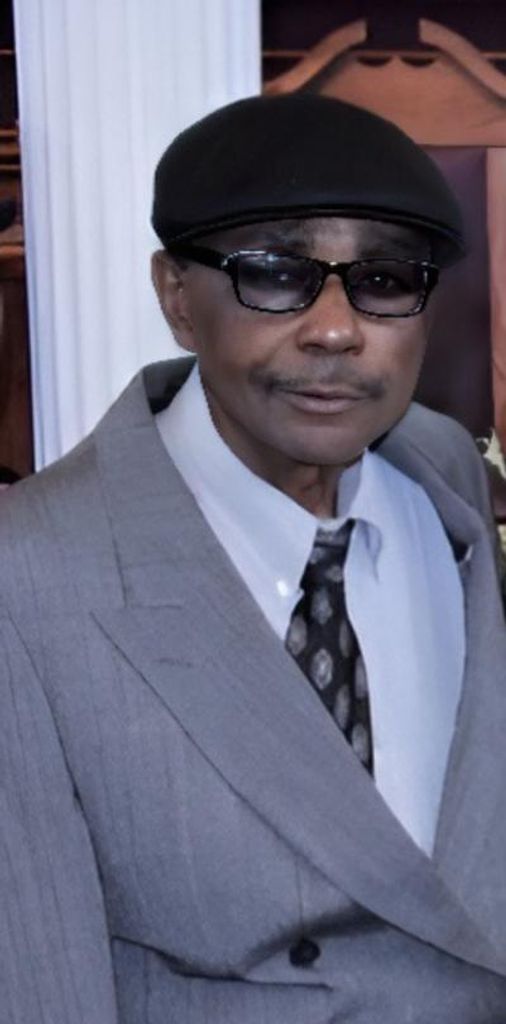 Mr. Burn Mills, Jr. Profile Photo