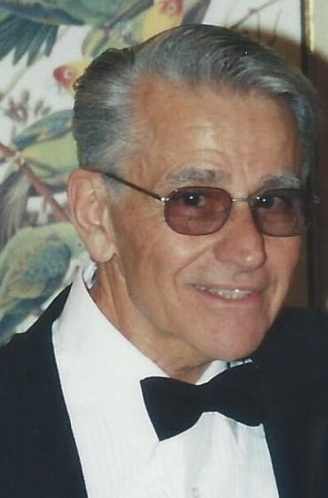 Manfred Dedominicis Profile Photo