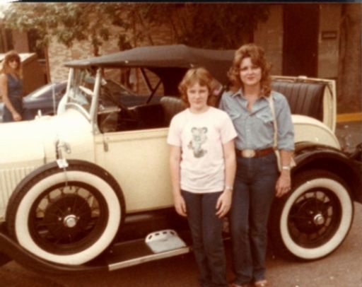 Linda Carol Smith photo gallery thumbnail 16 of 40