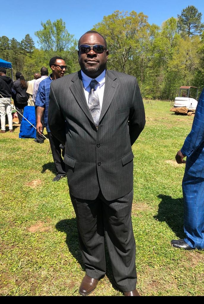 Mr. Stanley L. Lomax Profile Photo