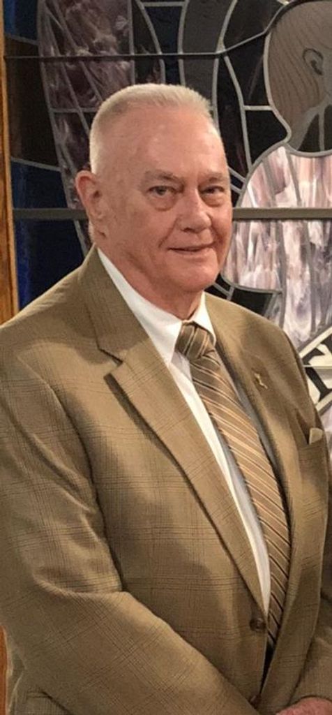 Robert Lynn Holley Profile Photo