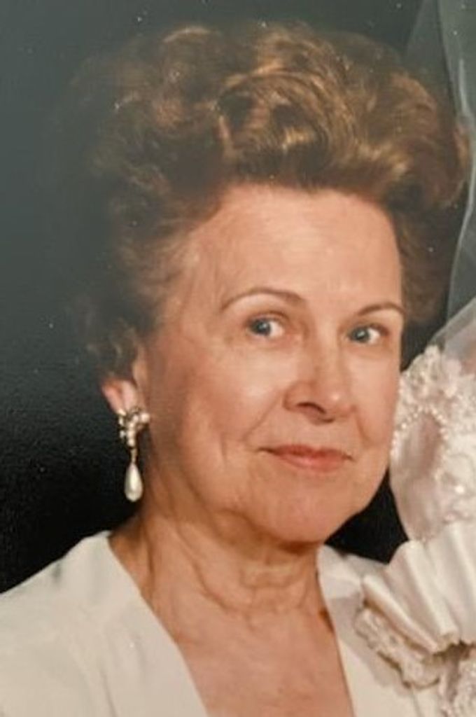 Helen (Chisdock)  Miller