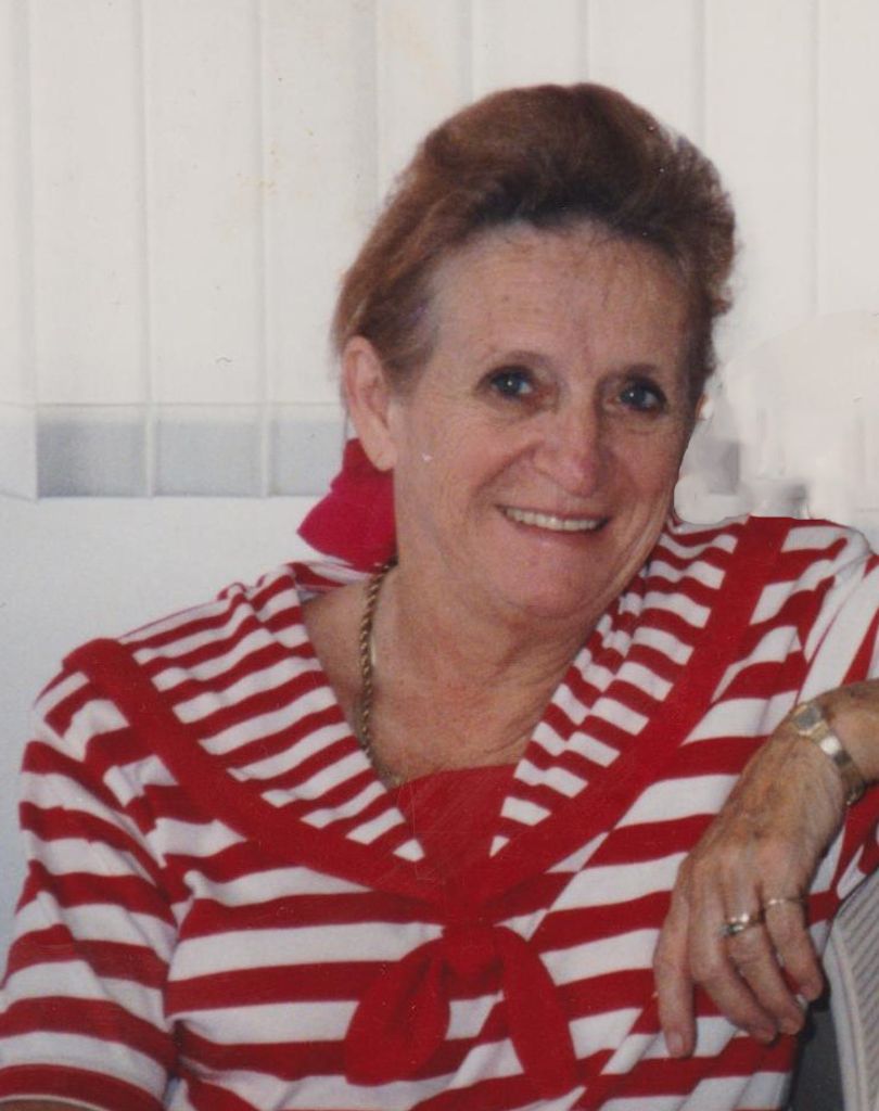 Margaret Yvonne Thomas