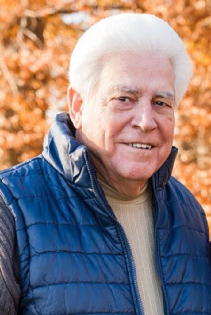 Robert "Dale" Moore Profile Photo