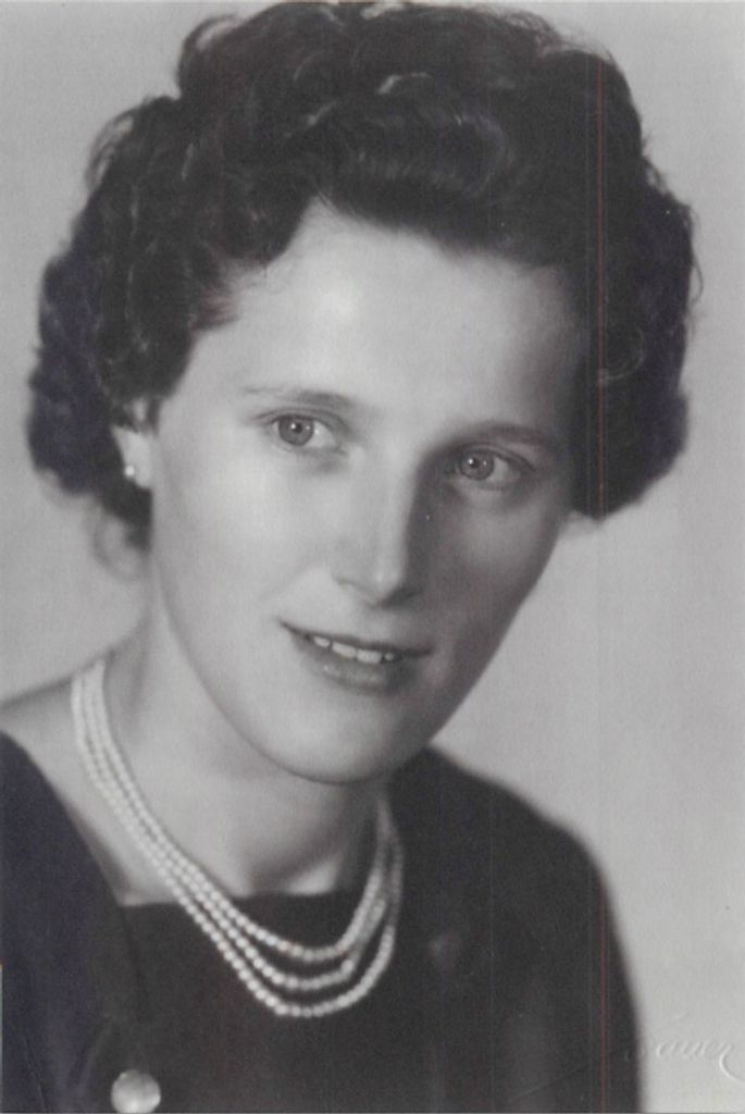 Hildegard Gray Profile Photo