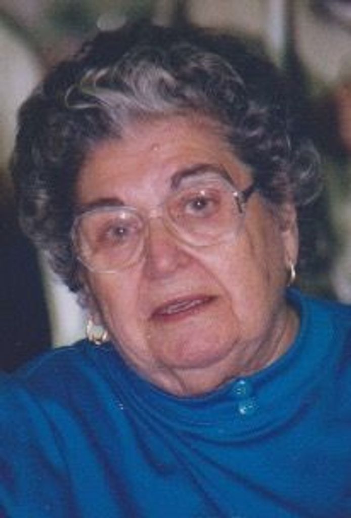 Helen E. (Delgallo)  Petrella