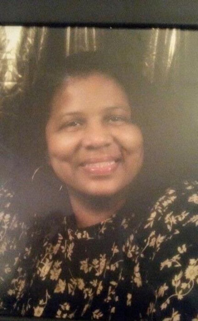 Mrs. Pearlie Pitts