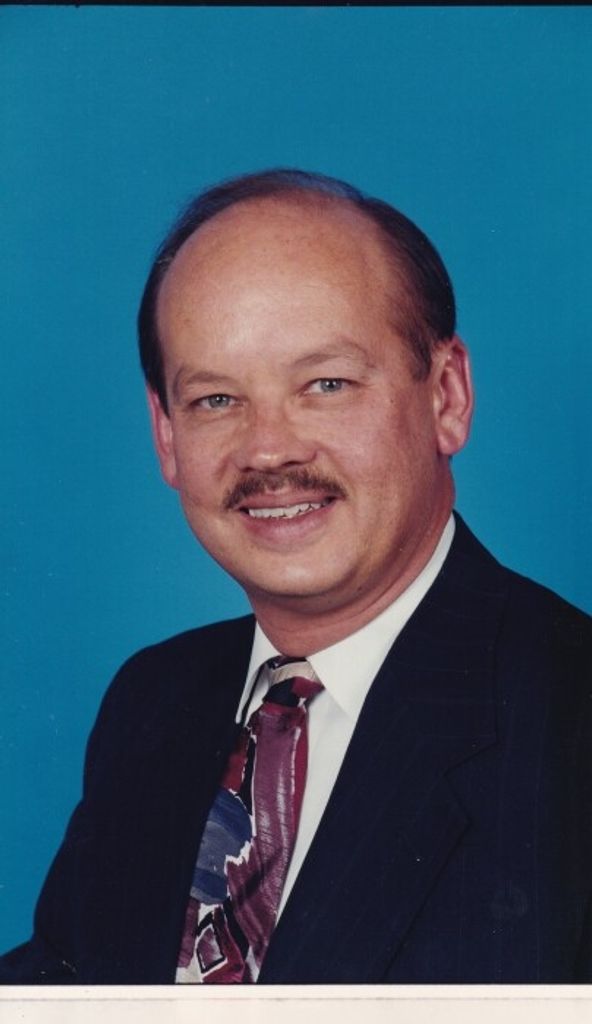 Alexander Leszunov, Jr. Profile Photo