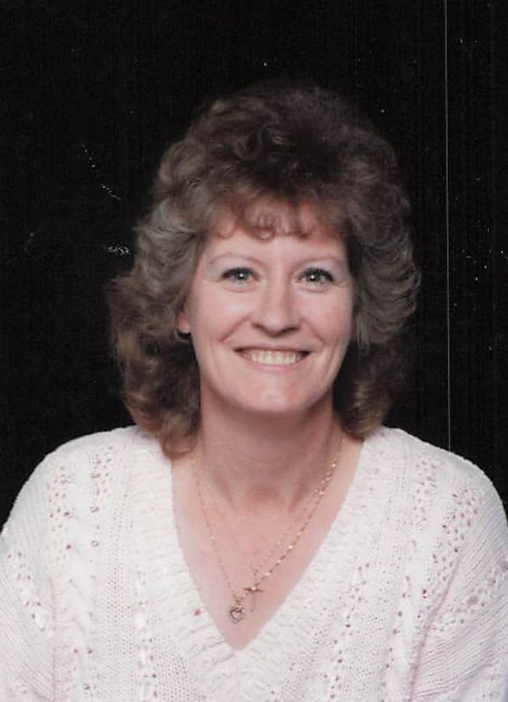 Linda Loy (Mackay)  Jones