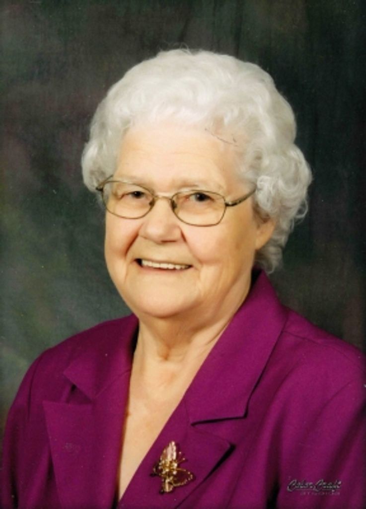Lillie W Nichols