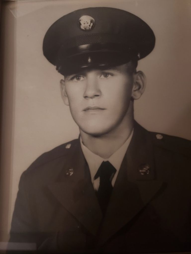 Robert Lewis Page Profile Photo