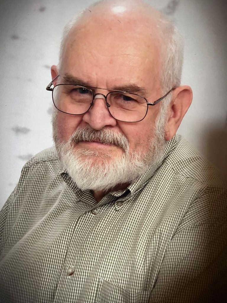 Ernest Lavelle Smith, Jr. Profile Photo