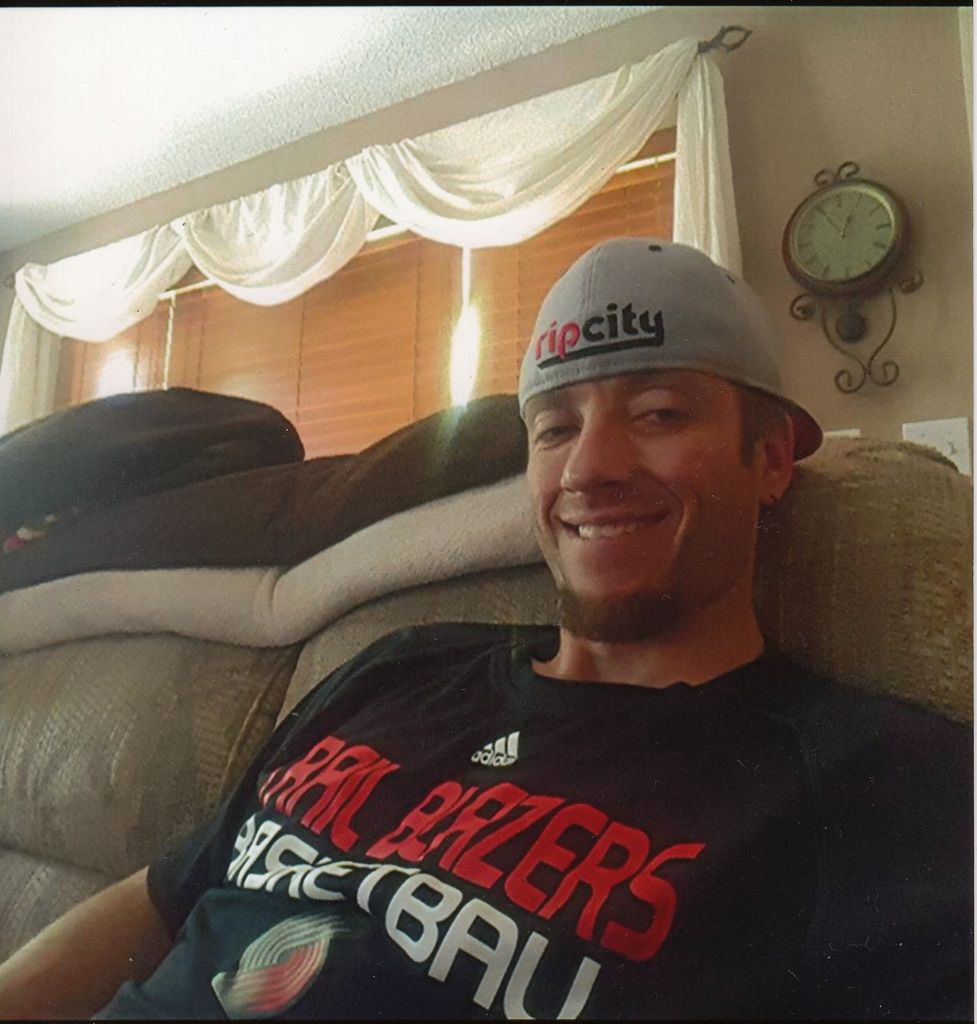 Ryan Robert Jones Profile Photo