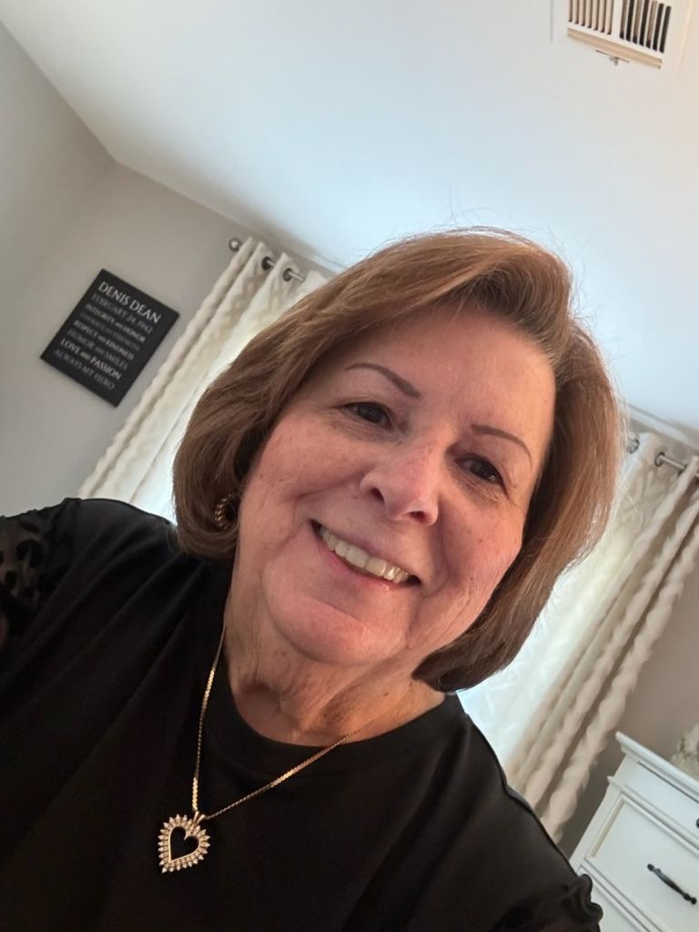Denise Valdinocci Profile Photo