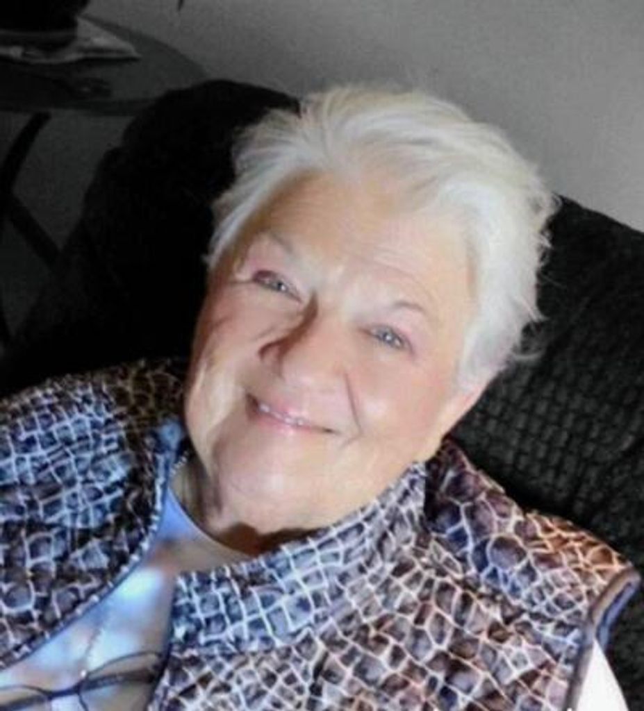 Eva June Royles-Hill Profile Photo