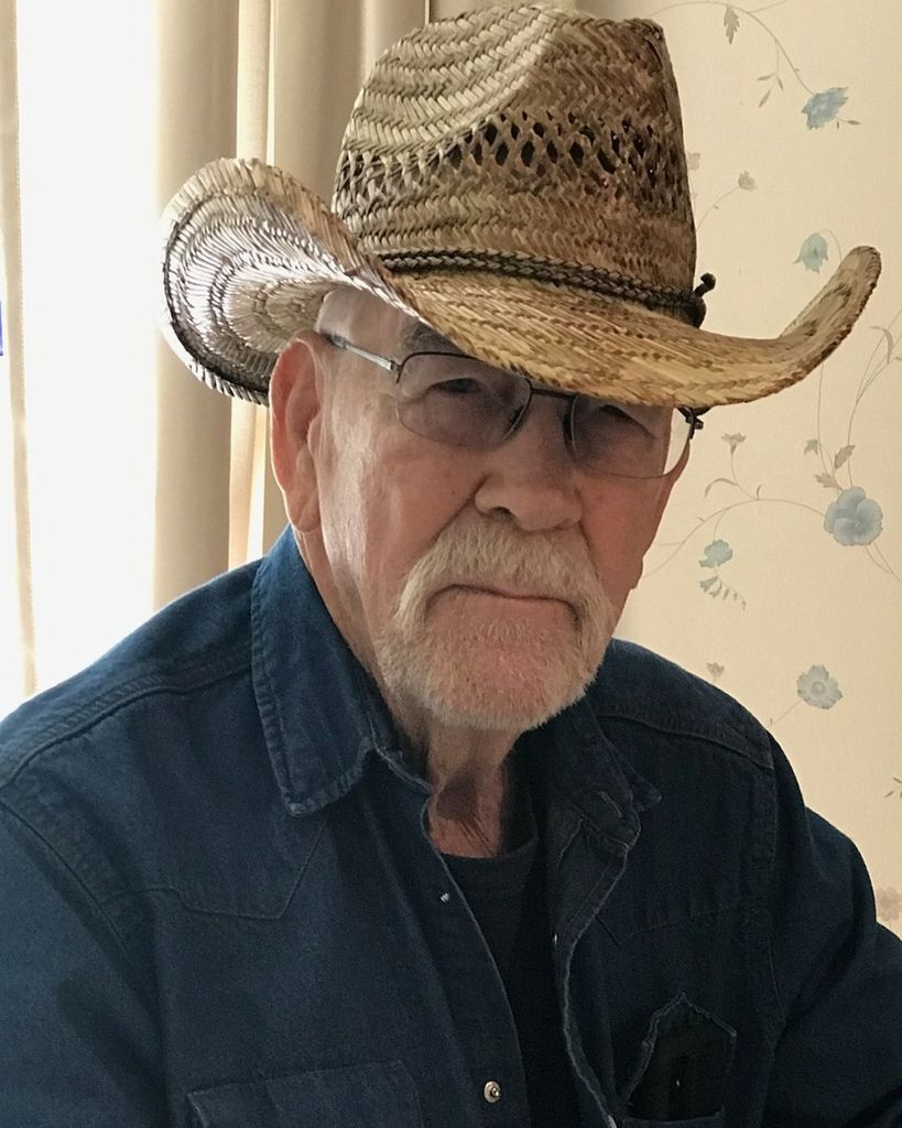 Roger Dell Thomas Profile Photo