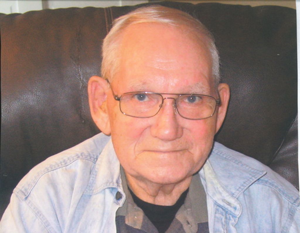 Kiser Eugene "Gene" Plumley