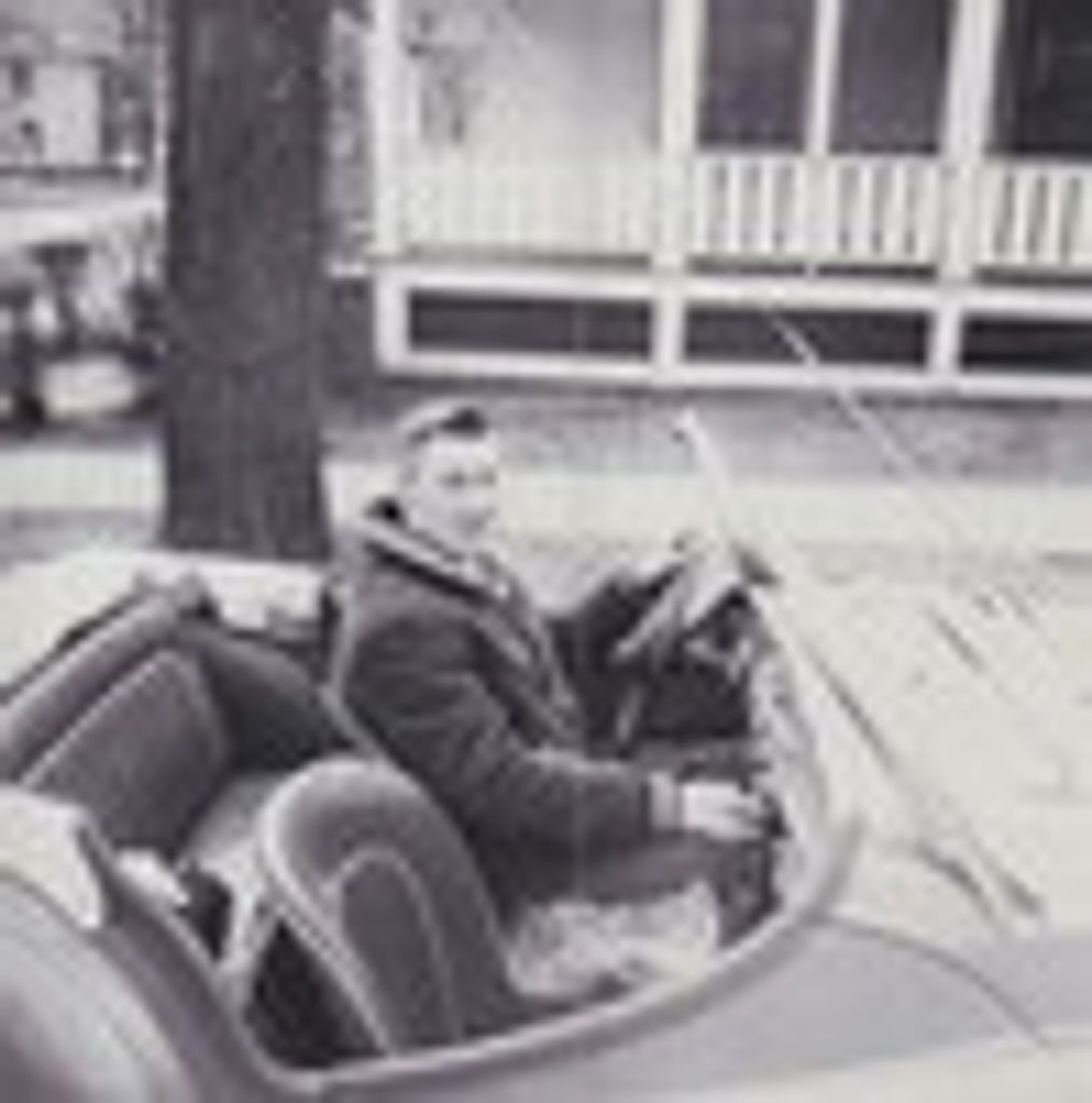 Robert Ames