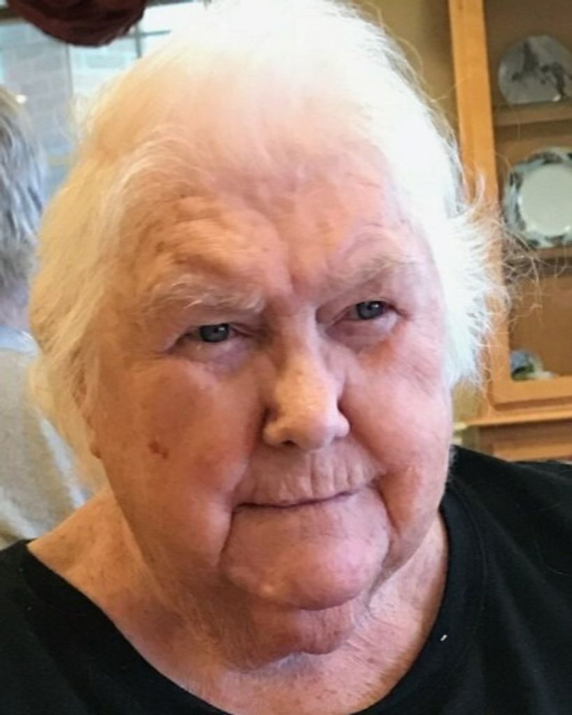 Nadine Buzzeo Profile Photo