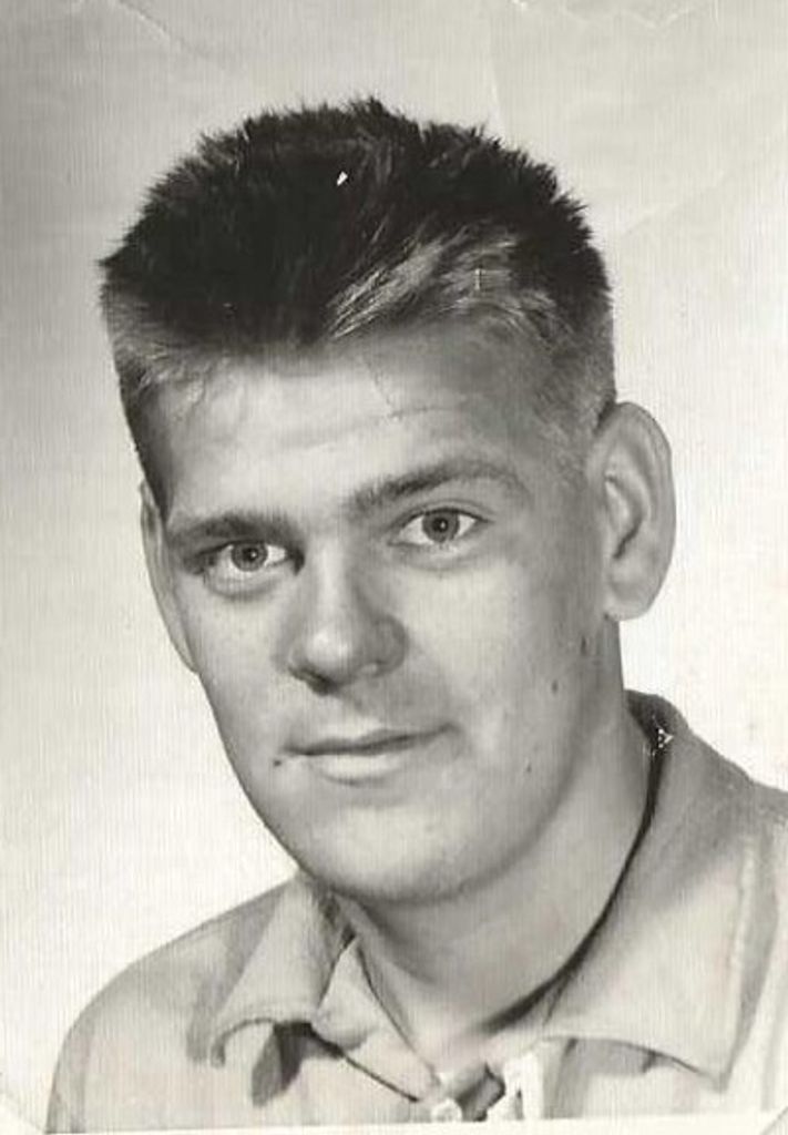 Carl Henry Sandwall Jr Profile Photo