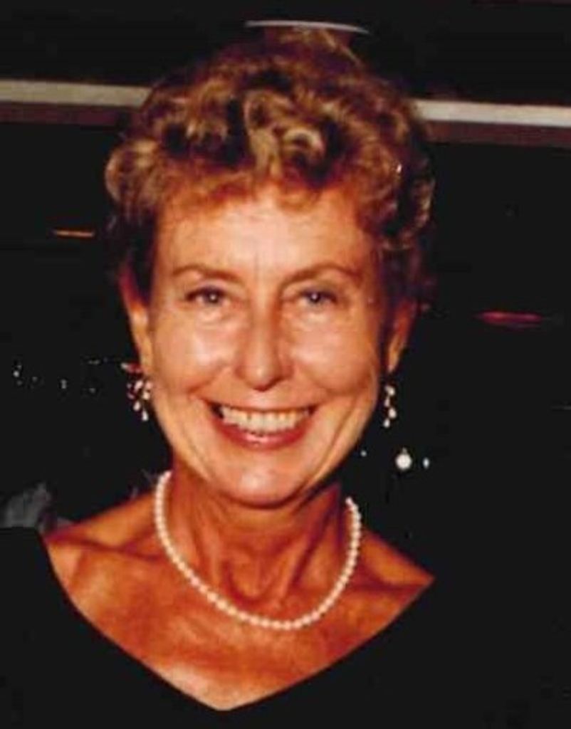 Ilonka M. Redmond Profile Photo