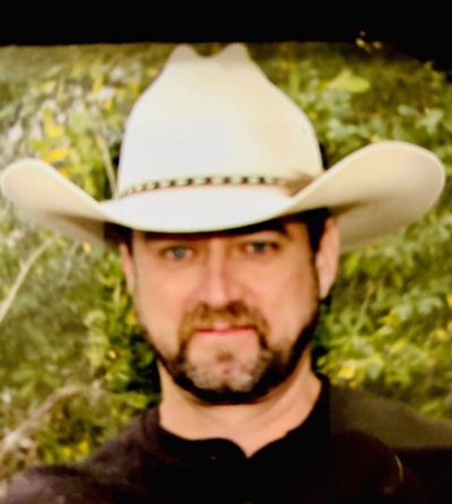 Brett Alton Davis Profile Photo