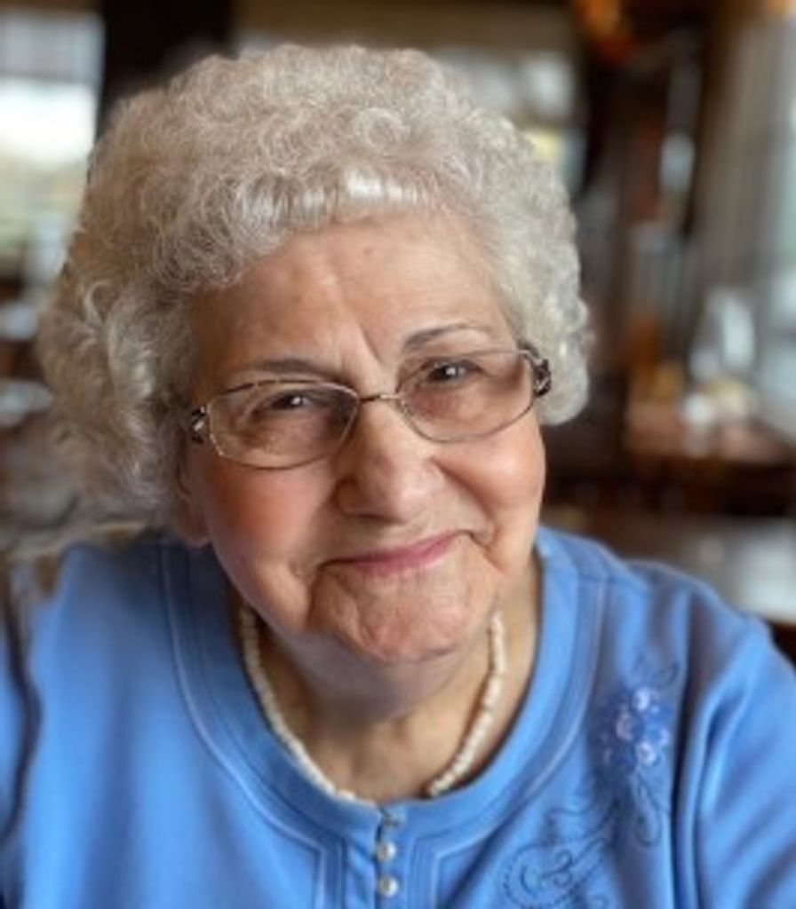 Anne Wilson Profile Photo