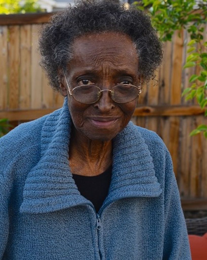 Lee Ester Worthey Profile Photo