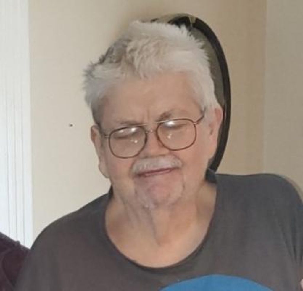 Terry "Ronnie" Paradine