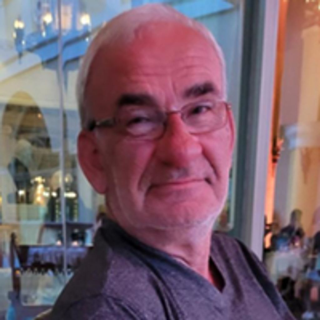 Vlajko Macanovic Profile Photo