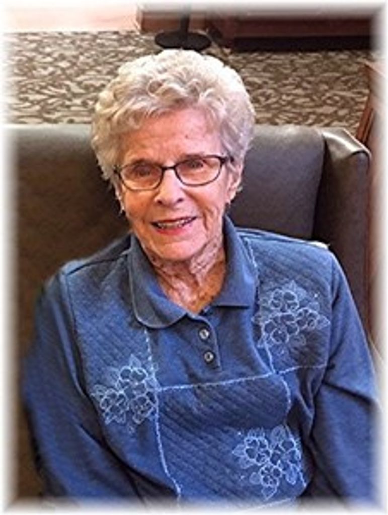 Mollye Lovelace Mckenzie Profile Photo