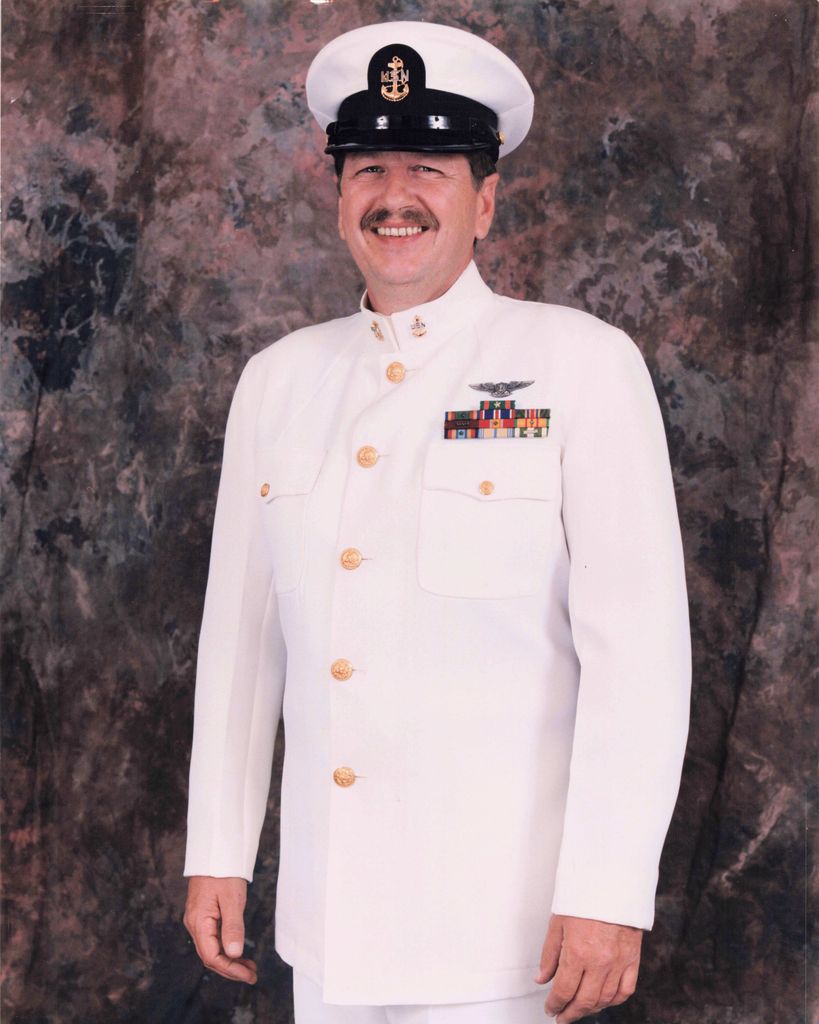 Leland "Lee" Bruce Benton Profile Photo