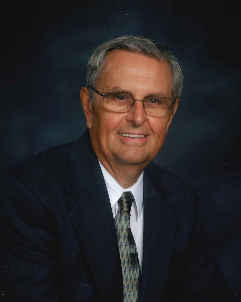 Leighton Leo Broxterman Profile Photo