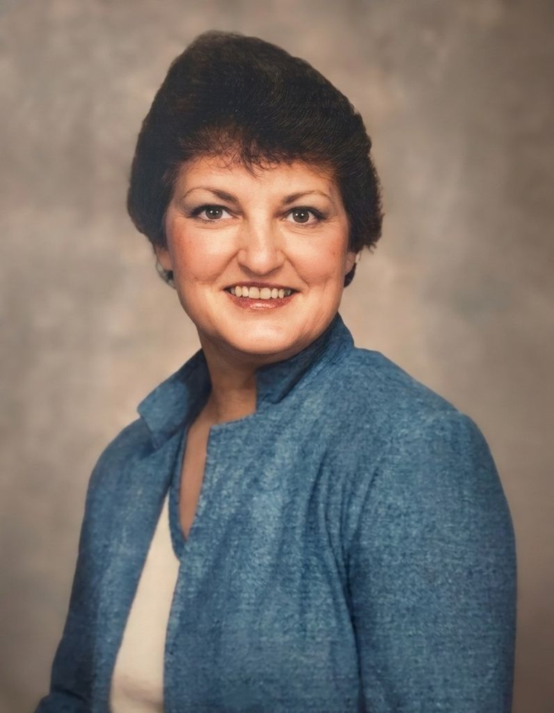 Mary Lou McKenzie Profile Photo