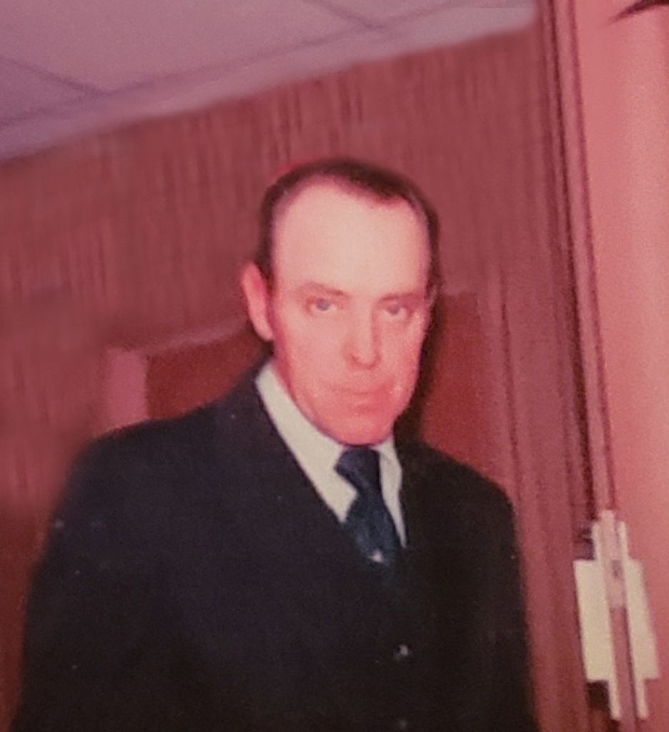 Robert W. 'Bob' Orr Profile Photo